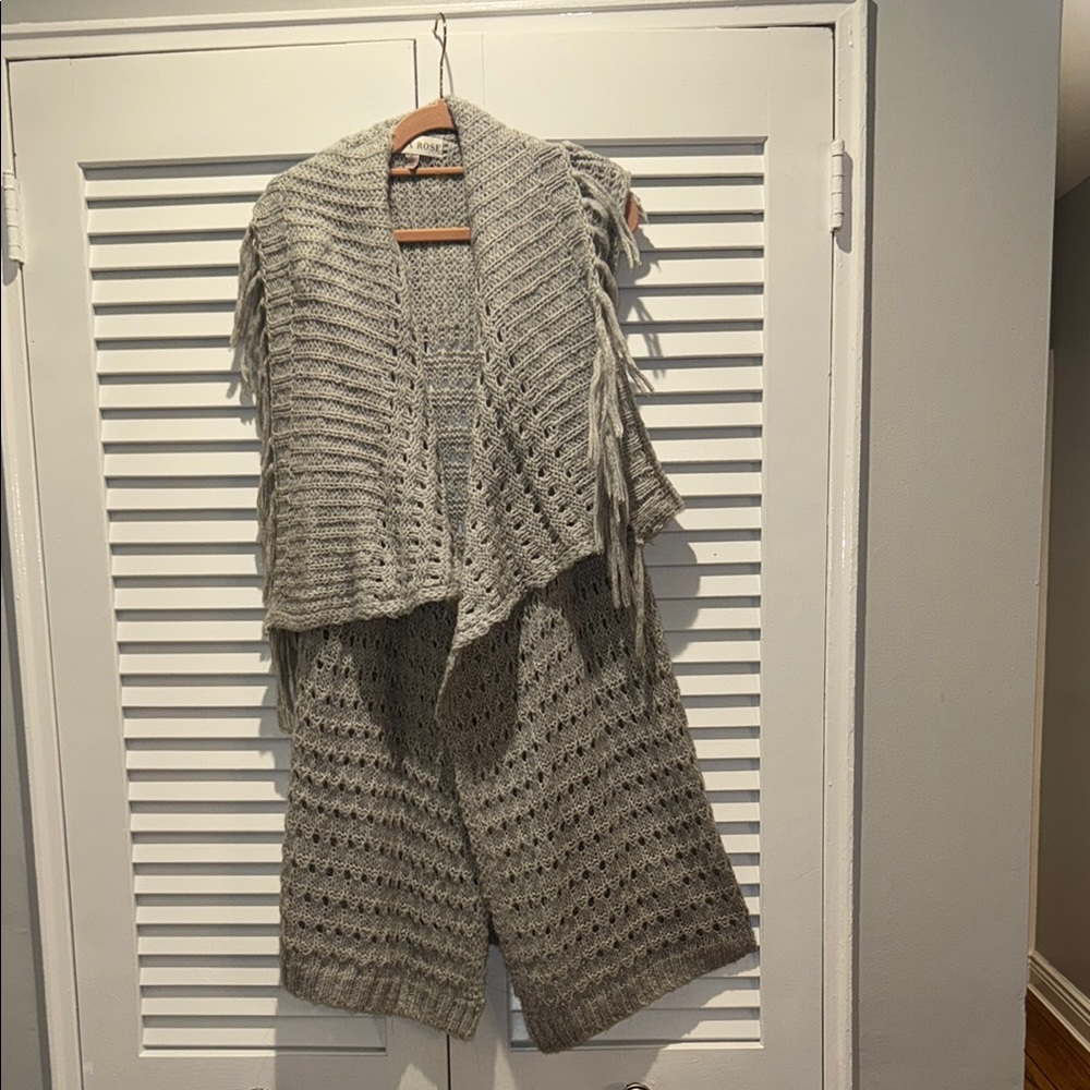 Cozy Fringe sleeveless cardigan